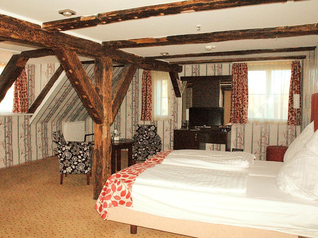 Maerchenhotel بيرغن أوف روغن الغرفة الصورة